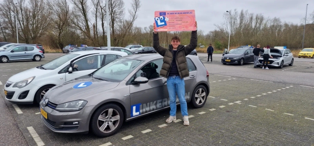 Mattijs is geslaagd bij Verkeersschool Linkerbaan
