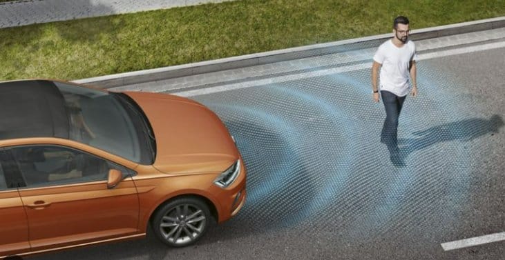 Automatic emergency braking in actie