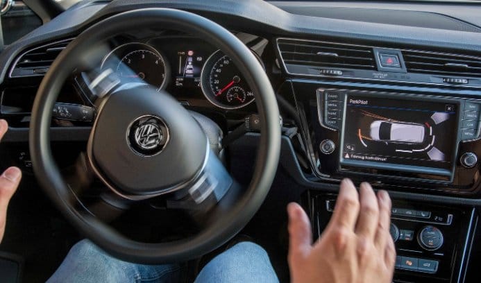 Parking assistance met achteruitrijcamera